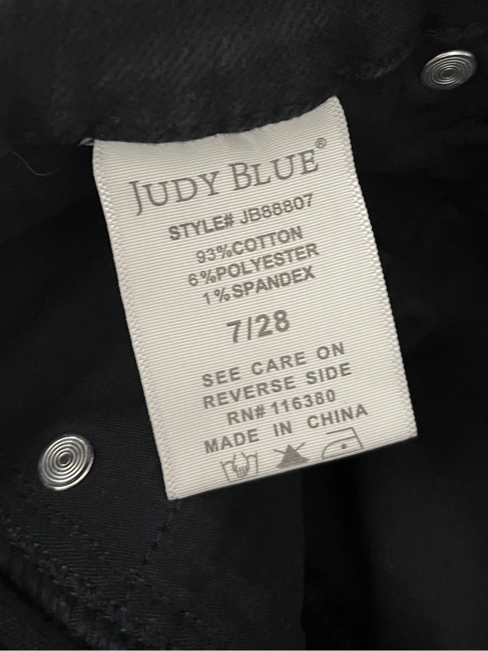 Judy Blue Garmet Dyed Wide Leg Cropped Black Denim Jeans size 28 - Picture 5 of 5